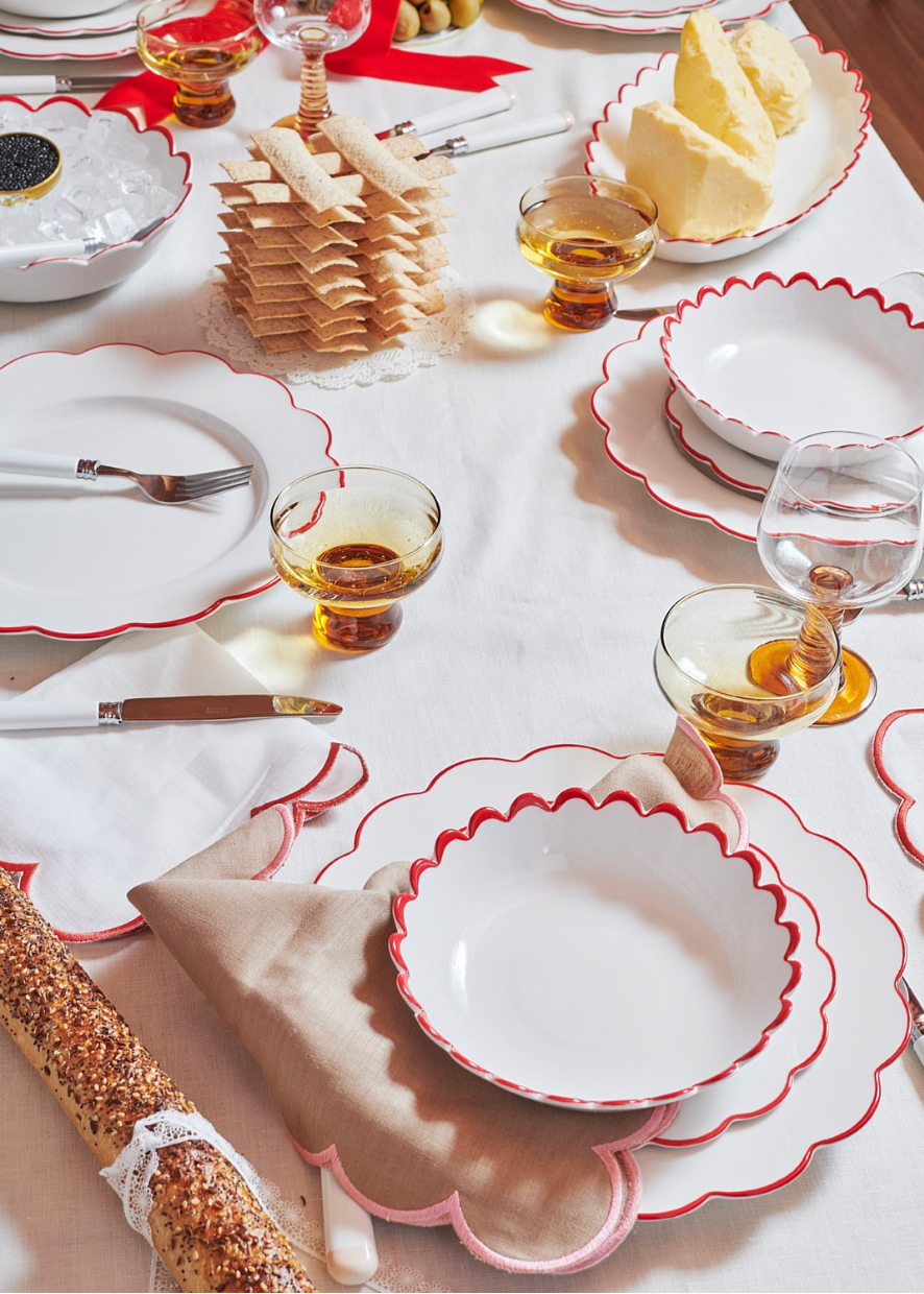 Red Edge Scallop Bowls — Set X4
